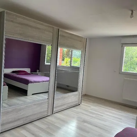 Iris 82 Holiday home Lorette (Nord)